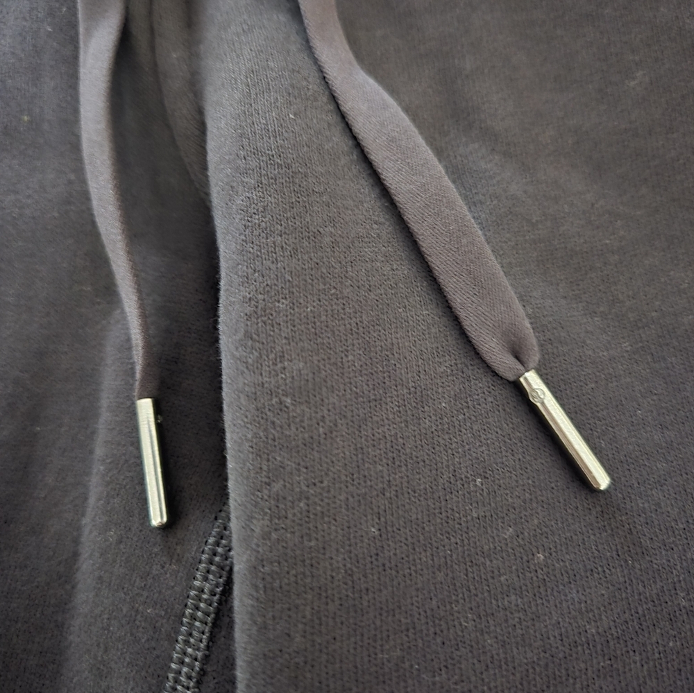 NWT Lululemon Scuba High-Rise Short 5" - Picture 3 of 6